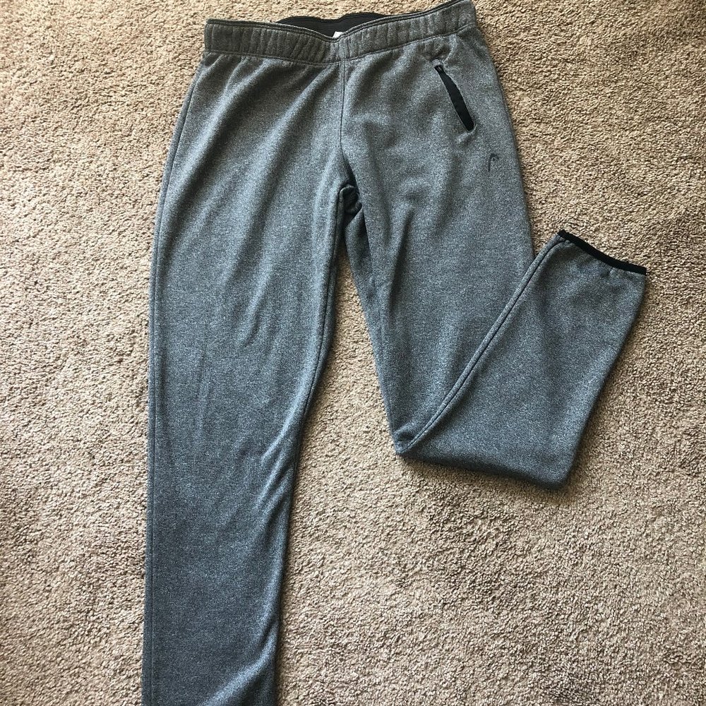 grey sweatpants